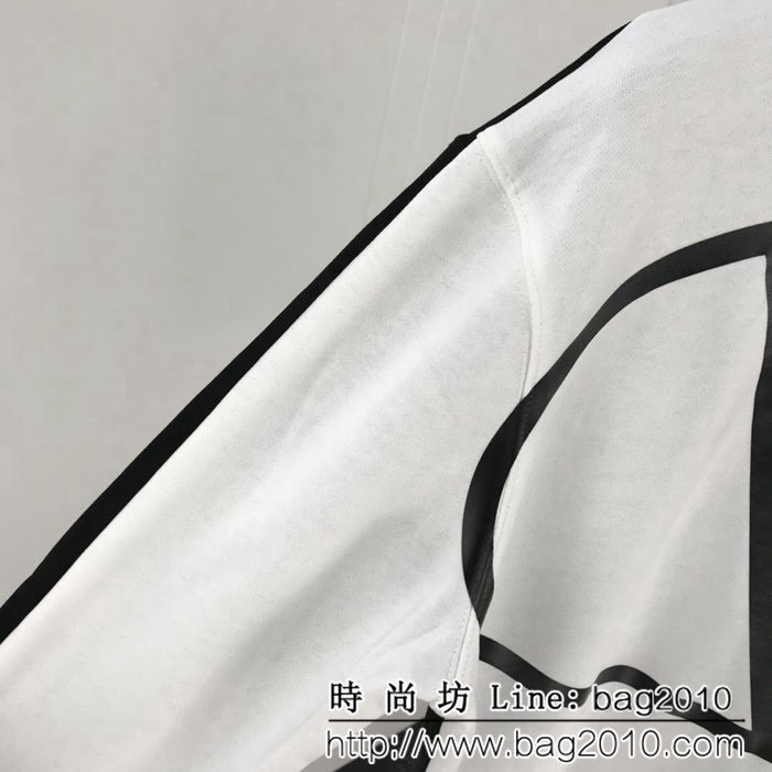 VALENTINO華倫天奴 18ss秋冬 VLTN系列 最新前後拼色 官網同步發售 經典LOGO大標衛衣 情侶款 ydi1163